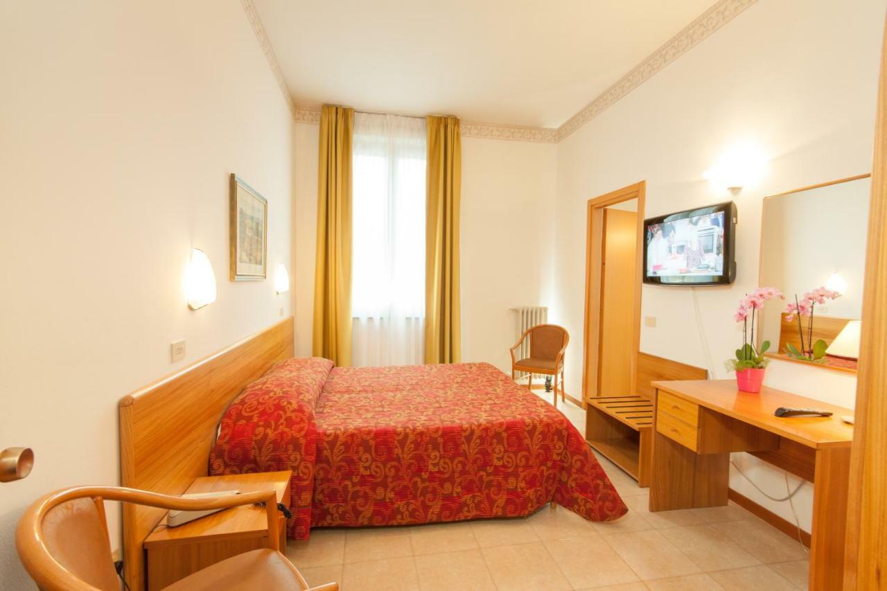 Albergo Vittoria Salsomaggiore Terme Eksteriør bilde